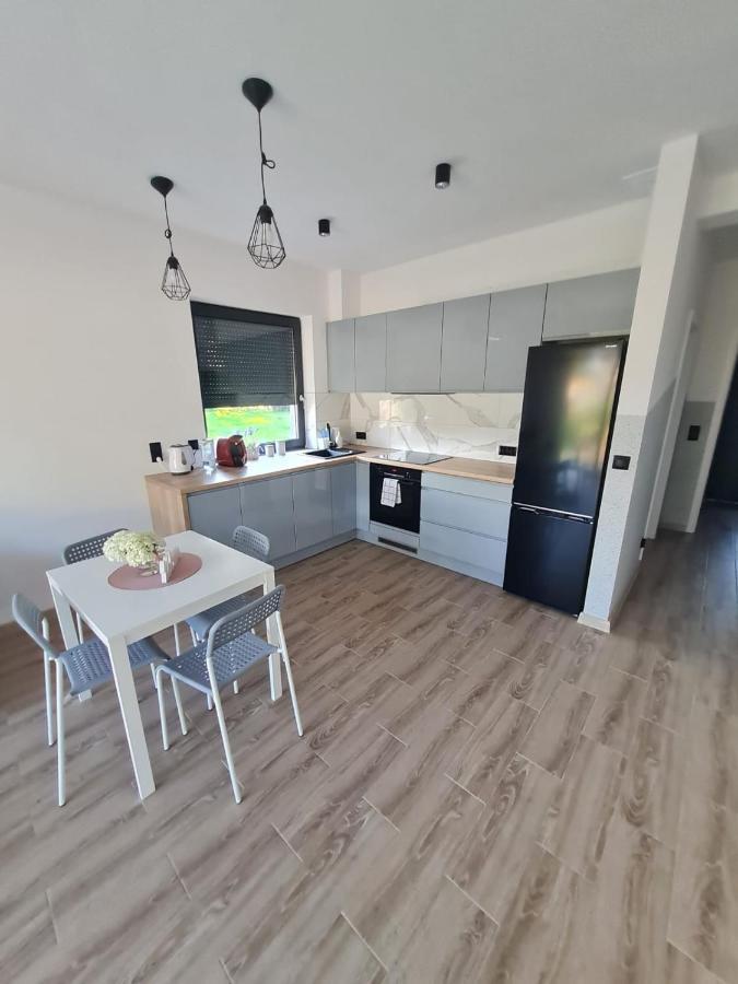 Apartamenty Josef Zbroslawice Buitenkant foto