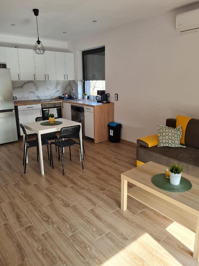 Apartamenty Josef Zbroslawice Buitenkant foto