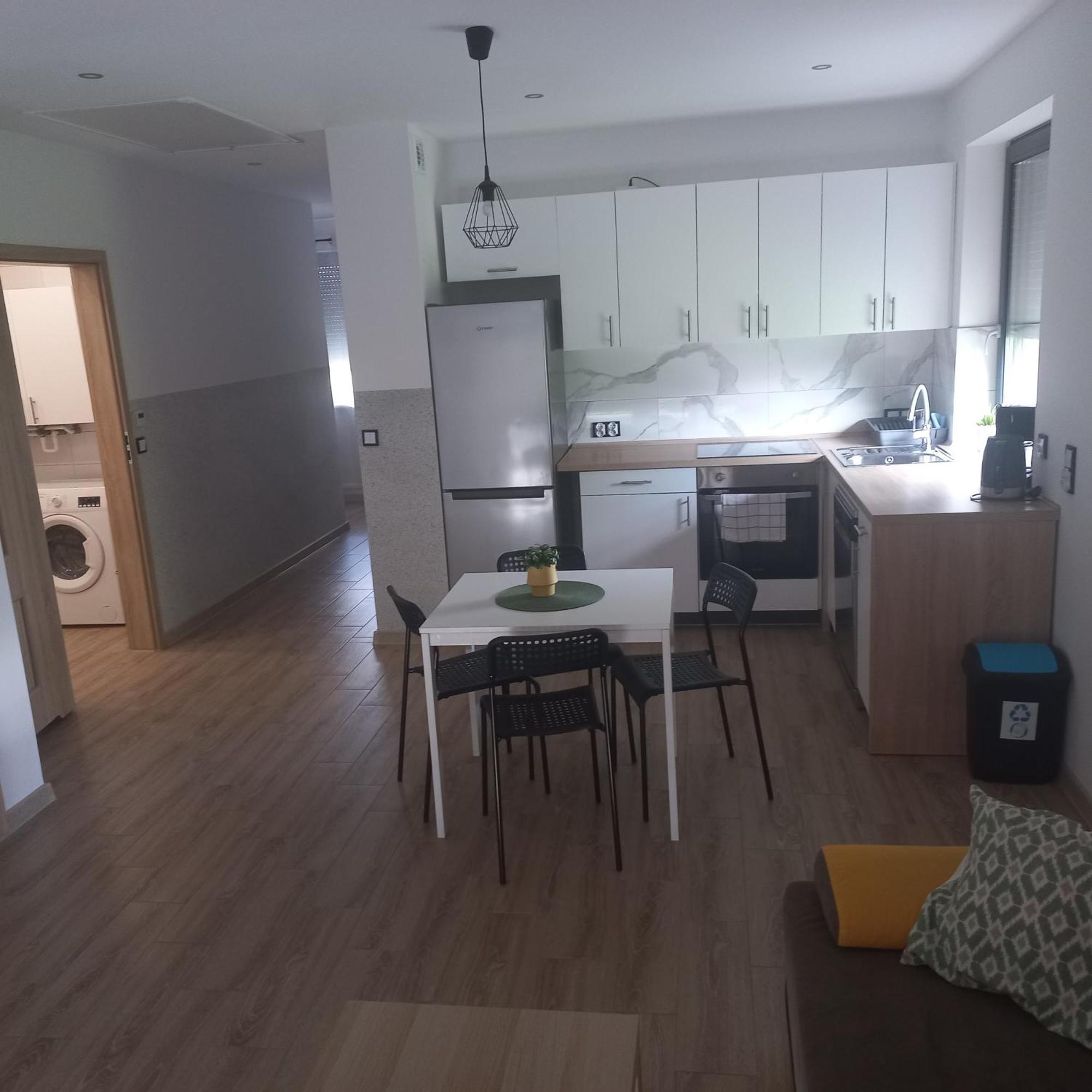 Apartamenty Josef Zbroslawice Buitenkant foto